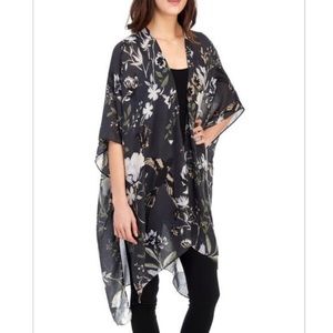 Marcus Adler Tops - MARCUS ADLER NEW YORK Black Floral Kimono Marcus Adler Tops - MARCUS ADLER NEW YORK Black Floral Kimono